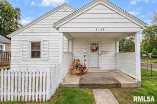 1116 E PARIS Avenue, Peoria Heights, IL 61616