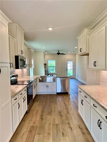 2294 Snowden Place, Mobile, AL 36609