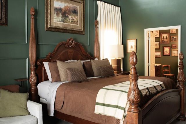 477 W First Street, Blue Ridge, GA 30513