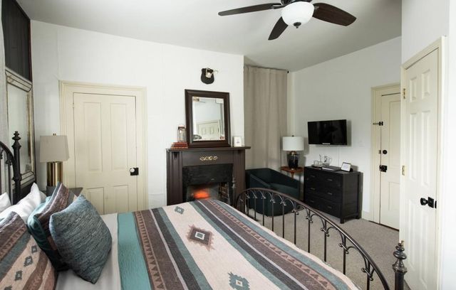 477 W First Street, Blue Ridge, GA 30513