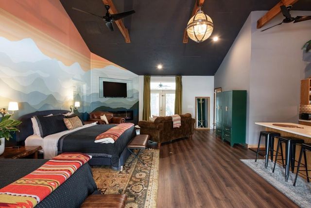 477 W First Street, Blue Ridge, GA 30513