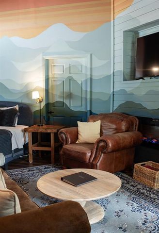 477 W First Street, Blue Ridge, GA 30513