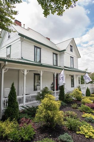 477 W First Street, Blue Ridge, GA 30513