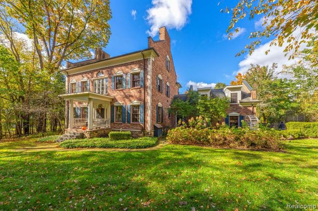 6230 Winkler Mill Road, Rochester Hills, MI 48306