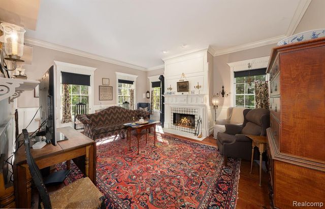 6230 Winkler Mill Road, Rochester Hills, MI 48306