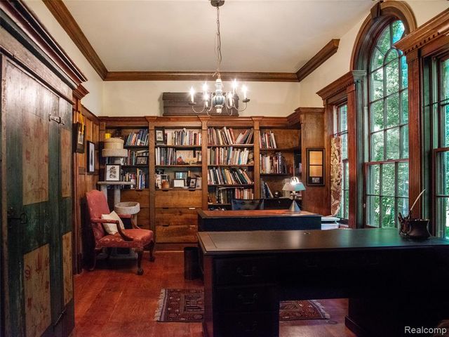6230 Winkler Mill Road, Rochester Hills, MI 48306