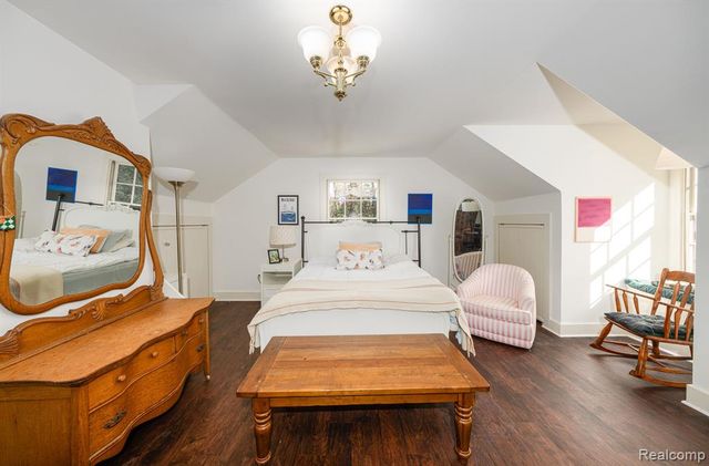 6230 Winkler Mill Road, Rochester Hills, MI 48306
