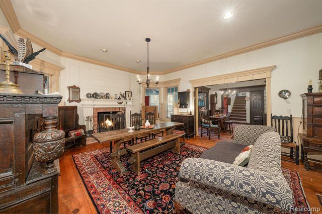 6230 Winkler Mill Road, Rochester Hills, MI 48306