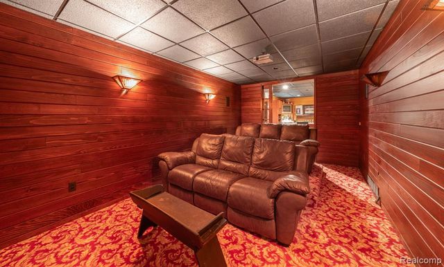 6230 Winkler Mill Road, Rochester Hills, MI 48306