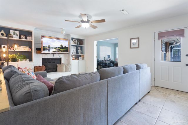 4180 Rommitch Ln, Pensacola, FL 32504