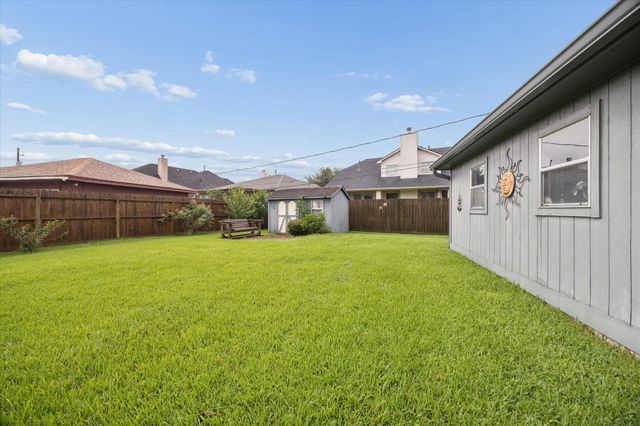 10328 Rocky Hollow Road, La Porte, TX 77571