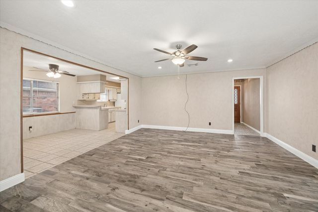 10328 Rocky Hollow Road, La Porte, TX 77571