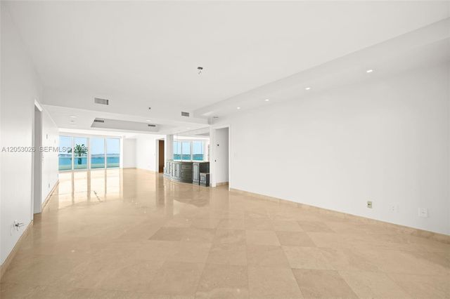 1643 Brickell Ave 702, Miami, FL 33129