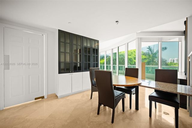1643 Brickell Ave 702, Miami, FL 33129