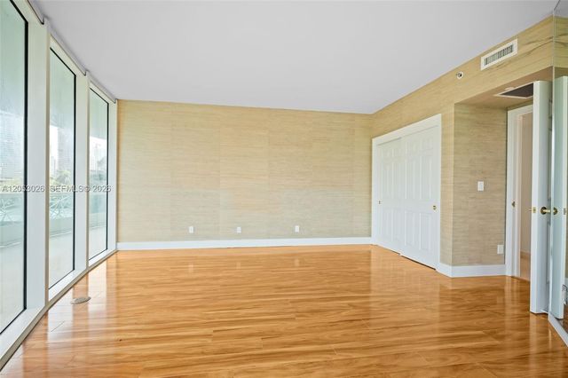 1643 Brickell Ave 702, Miami, FL 33129