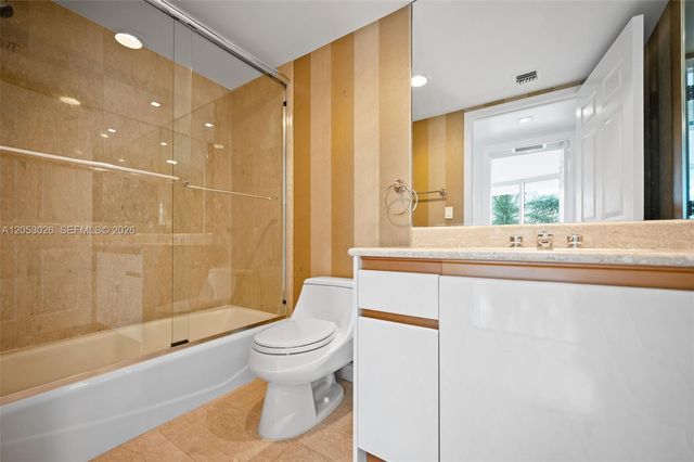 1643 Brickell Ave 702, Miami, FL 33129