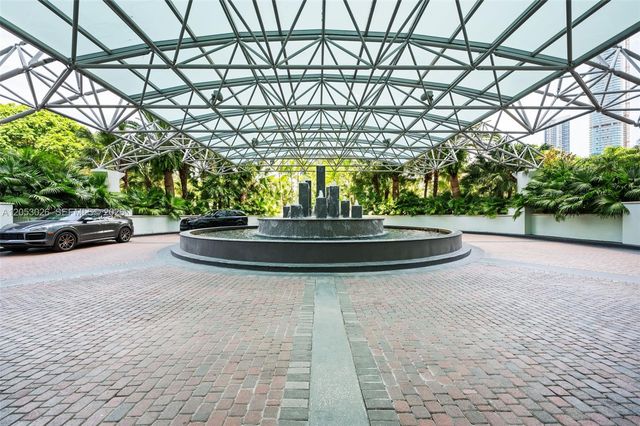 1643 Brickell Ave 702, Miami, FL 33129
