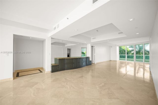 1643 Brickell Ave 702, Miami, FL 33129