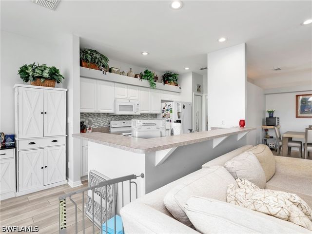 21506 Sheridan RUN, Estero, FL 33928