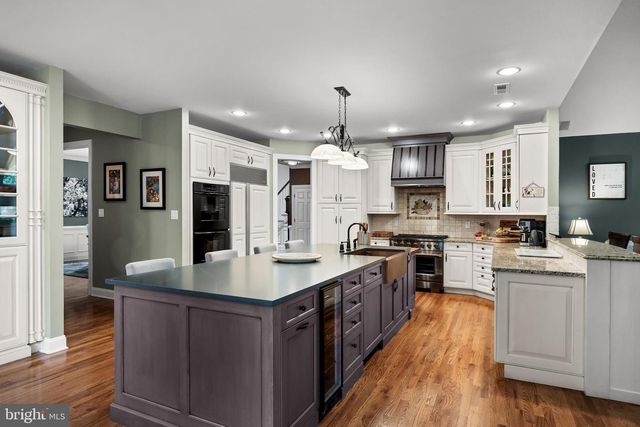 10 HAMILTON CT, Southampton, NJ 08088