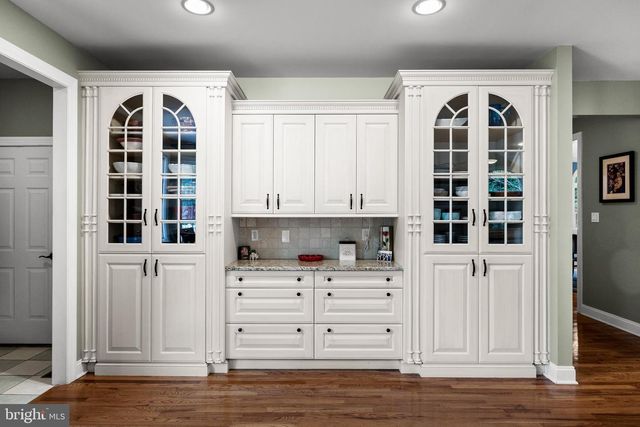 10 HAMILTON CT, Southampton, NJ 08088