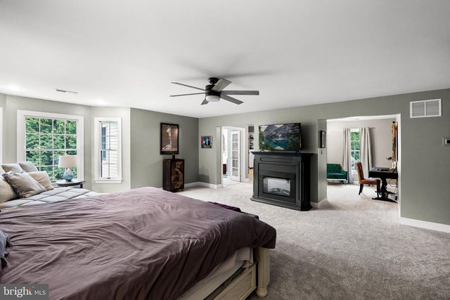 10 HAMILTON CT, Southampton, NJ 08088