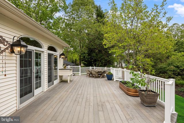 10 HAMILTON CT, Southampton, NJ 08088