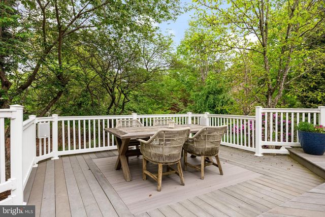 10 HAMILTON CT, Southampton, NJ 08088