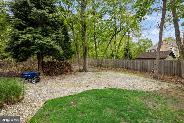 10 HAMILTON CT, Southampton, NJ 08088
