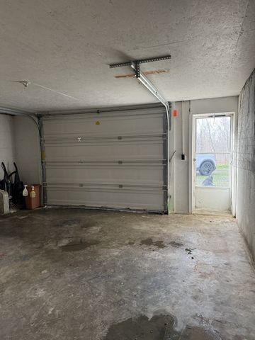 1245 Beech Grove Rd, Lafayette, TN 37083