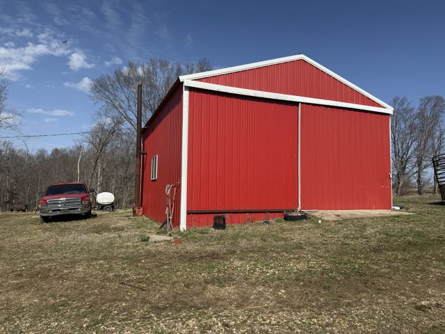 1245 Beech Grove Rd, Lafayette, TN 37083