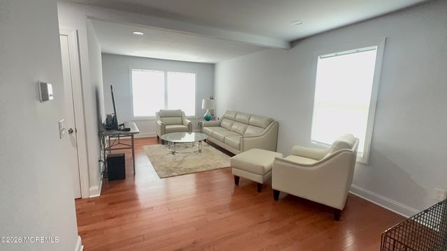 15 William Street, Tinton Falls, NJ 07724