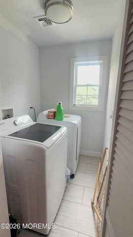 15 William Street, Tinton Falls, NJ 07724