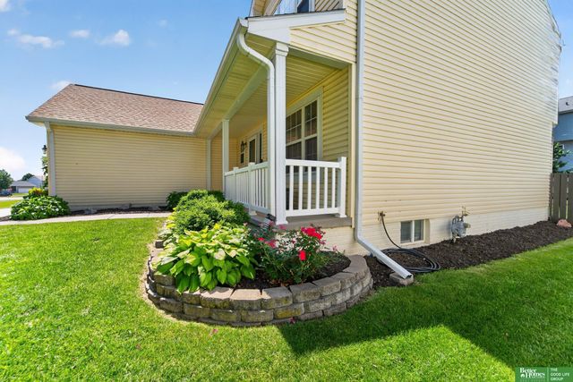 14725 Sprague Street, Omaha, NE 68116