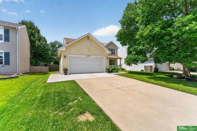 14725 Sprague Street, Omaha, NE 68116