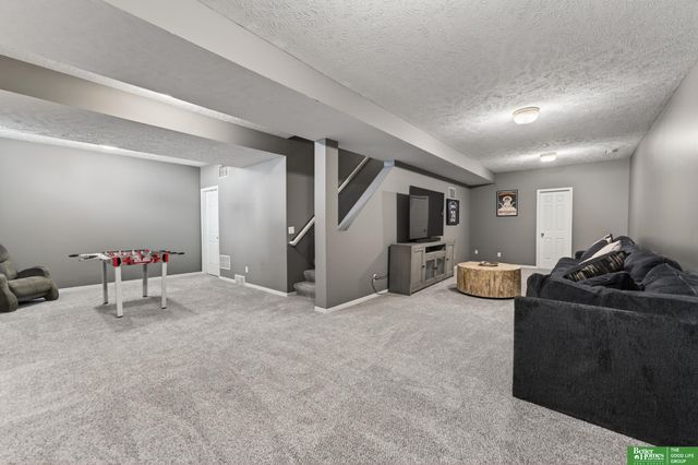 14725 Sprague Street, Omaha, NE 68116