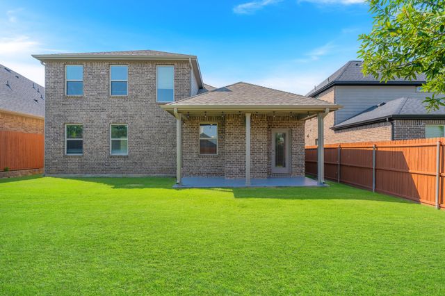 2729 Calmwood Drive, Little Elm, TX 75068