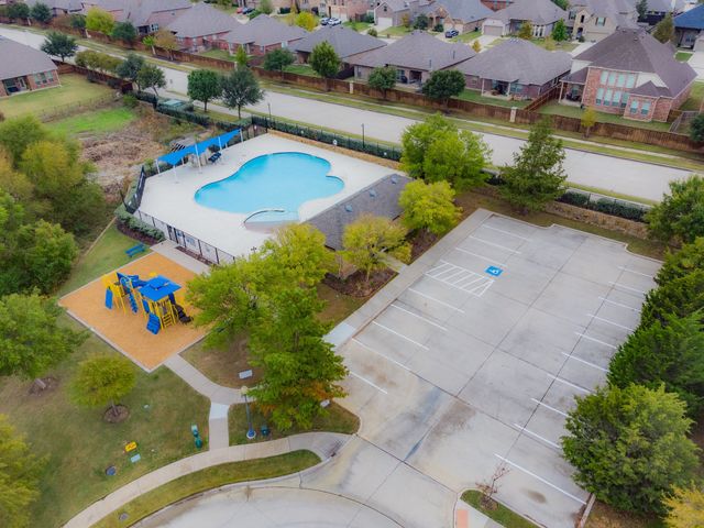 2729 Calmwood Drive, Little Elm, TX 75068