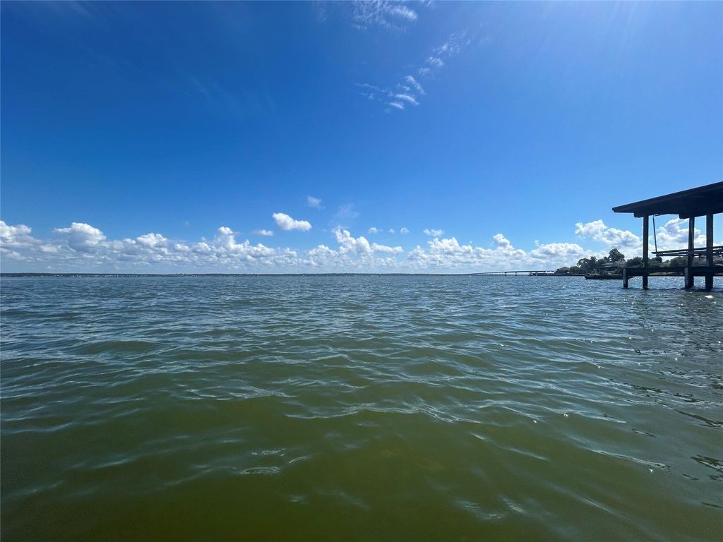 255 Key Largo Loop, Point Blank, TX 77364