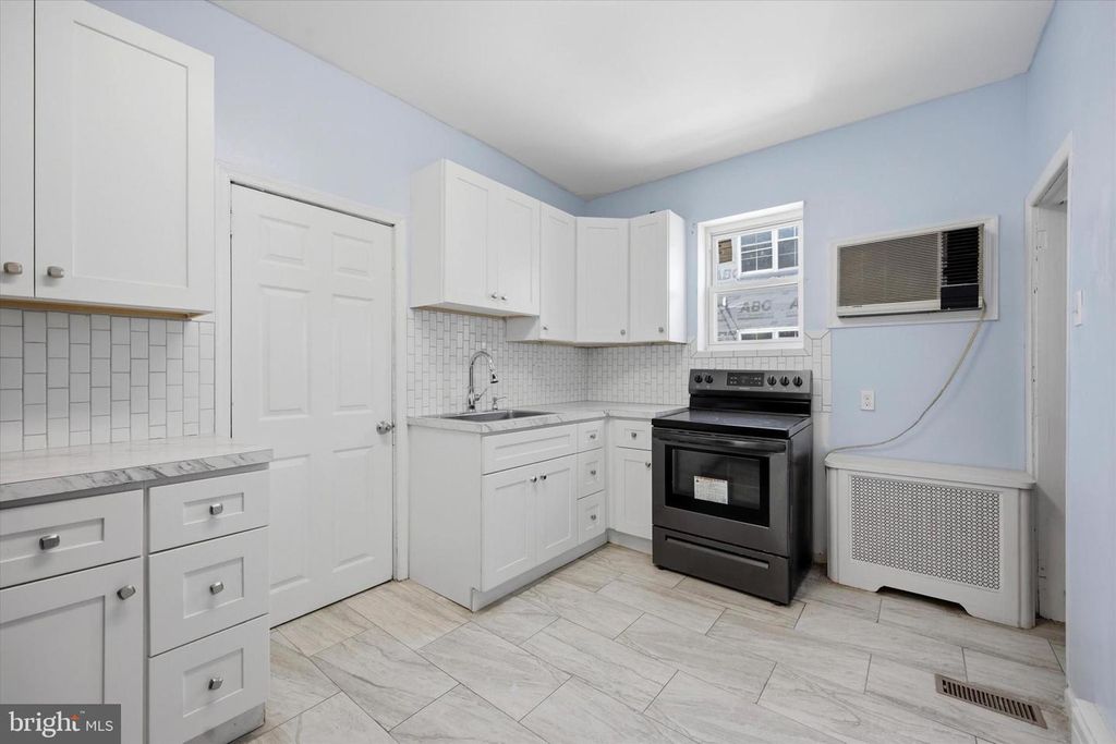 36 S 62ND ST, Philadelphia, PA 19139