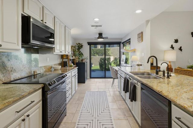 73109 Carrizo Circle, Palm Desert, CA 92260