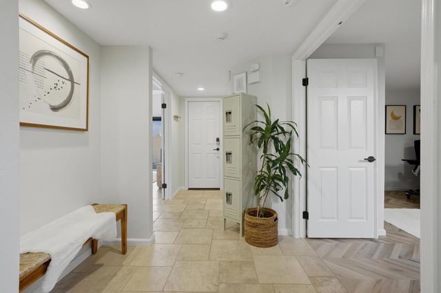 73109 Carrizo Circle, Palm Desert, CA 92260