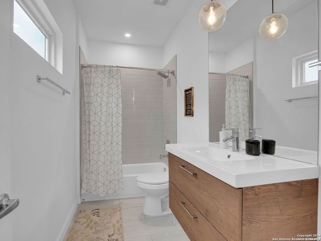 1138 Gibbs Unit 201, San Antonio, TX 78202