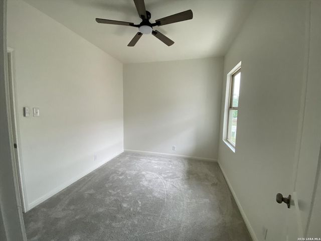 4937 HALLIES GDN, St Hedwig, TX 78152