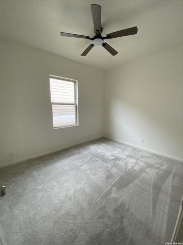 4937 HALLIES GDN, St Hedwig, TX 78152