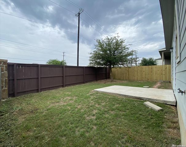 4937 HALLIES GDN, St Hedwig, TX 78152