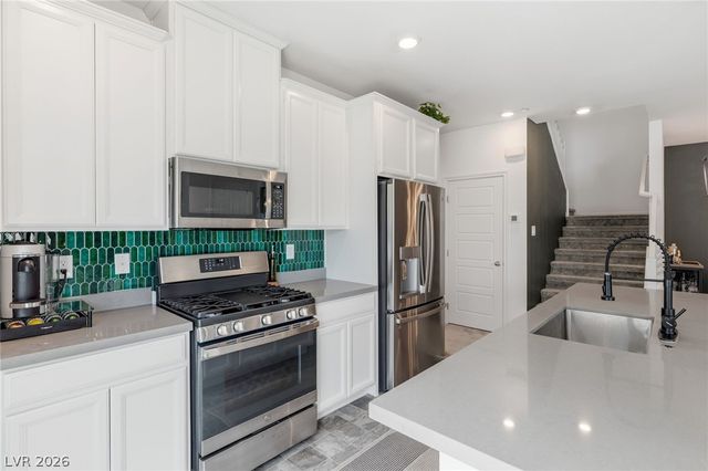 7212 North Decatur Boulevard 5, Las Vegas, NV 89131