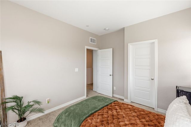 7212 North Decatur Boulevard 5, Las Vegas, NV 89131