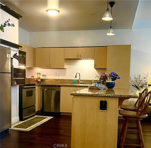 630 W 6th Street 611, Los Angeles, CA 90017