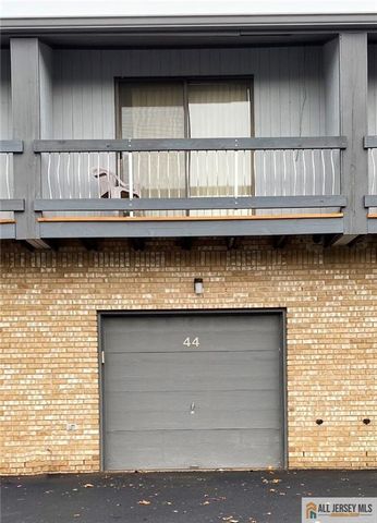 44 Wisteria Court, South Brunswick, NJ 08852